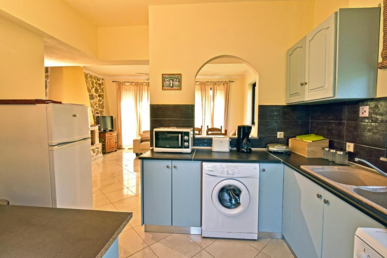 Olive Farm Villa Agia Marina  Bagian luar foto